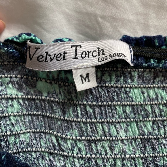 Blue Floral Romper, size M, fits like a S - Picture 7 of 7